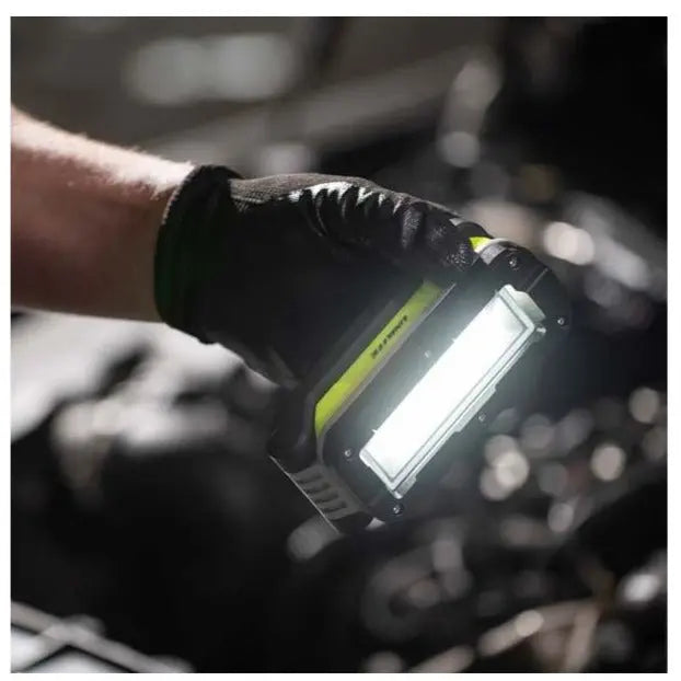 Unilite SLR-1000, lampada da lavoro LED 1000 lumen, dettaglio